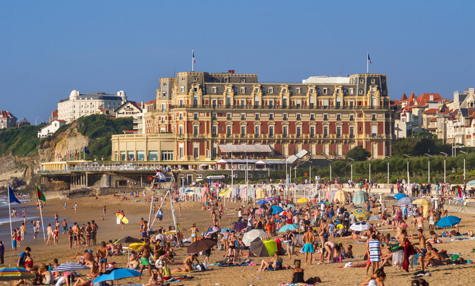 Hotel-du-palais-grande-plage